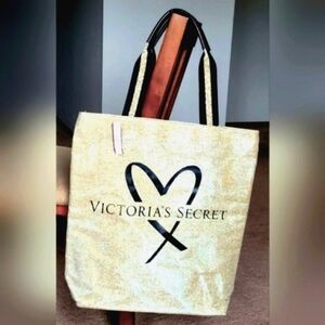 NWT Victoria’s Secret 2017 Fashion Show Gold Glitter Tote Bag